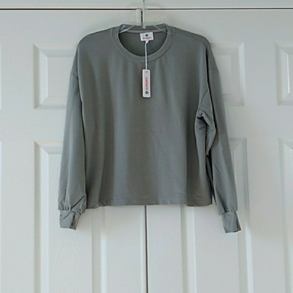 Sundry Light Basil Green Boxy Long Sleeve Sweatshirt